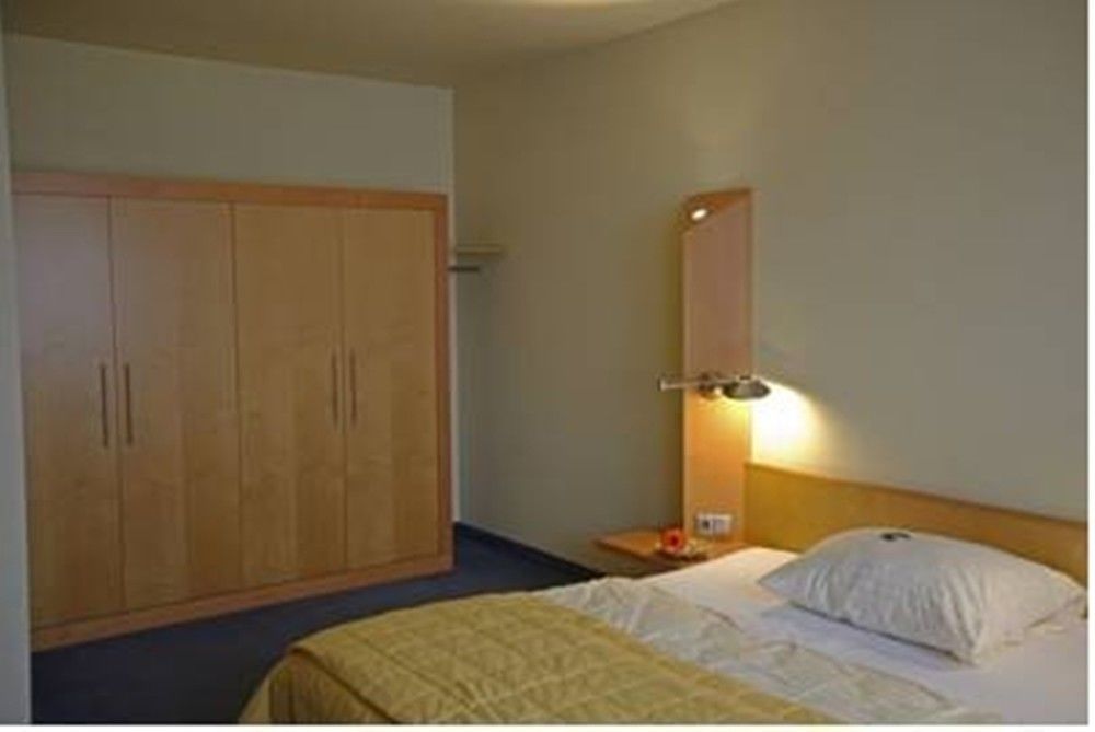 Doblergreen Hotel Stuttgart-Ґерлінґен Екстер'єр фото